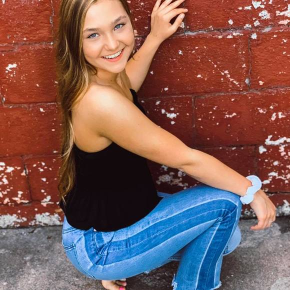 hailey_willyums